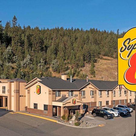 Super 8 By Wyndham Kamloops On The Hill Exterior foto